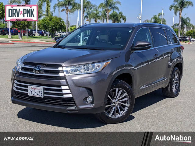 2017 Toyota Highlander XLE FWD photo