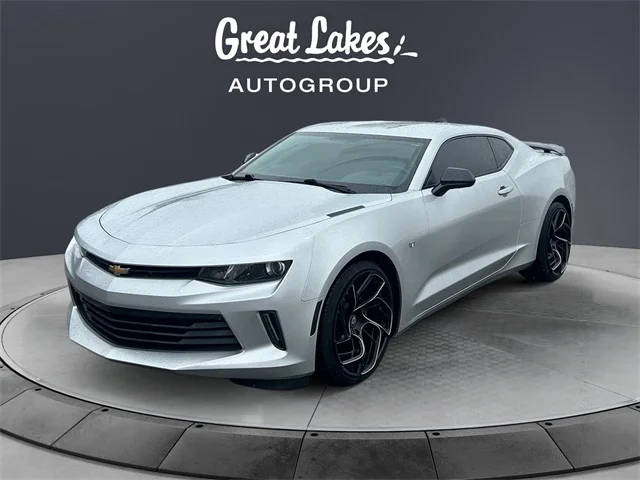 2016 Chevrolet Camaro 1LT RWD photo