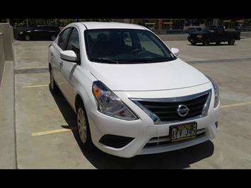 2016 Nissan Versa SV FWD photo