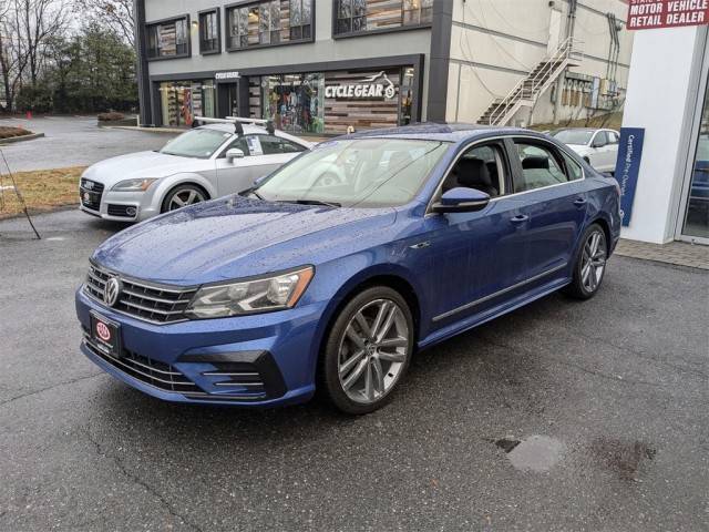 2017 Volkswagen Passat R-Line w/Comfort Pkg FWD photo