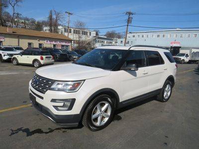 2017 Ford Explorer XLT 4WD photo