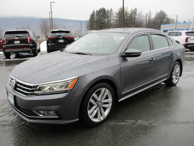 2017 Volkswagen Passat 1.8T SE w/Technology FWD photo