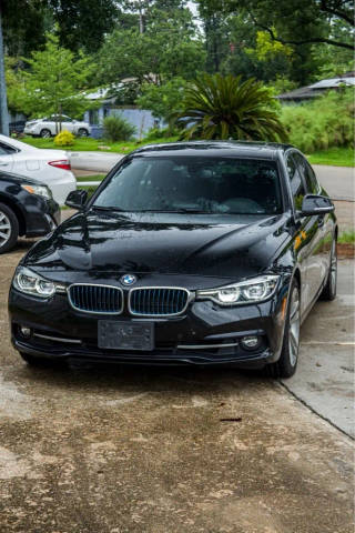 2017 BMW 3 Series 330e iPerformance RWD photo