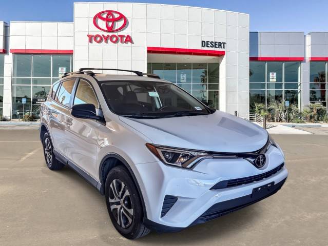 2017 Toyota RAV4 LE AWD photo