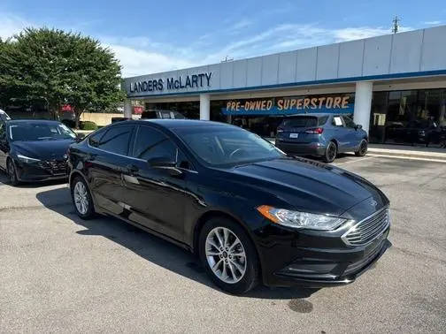 2017 Ford Fusion SE FWD photo