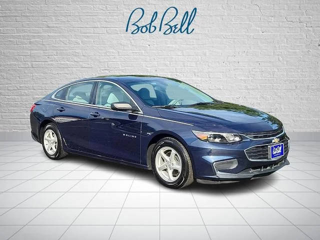 2017 Chevrolet Malibu LS FWD photo