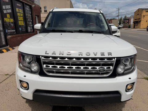 2015 Land Rover LR4 LUX 4WD photo