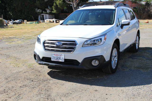 2017 Subaru Outback Premium AWD photo