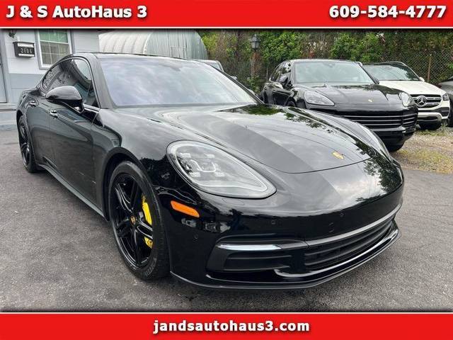 2017 Porsche Panamera   photo