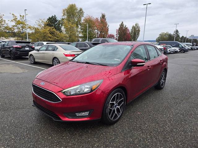 2017 Ford Focus SEL FWD photo