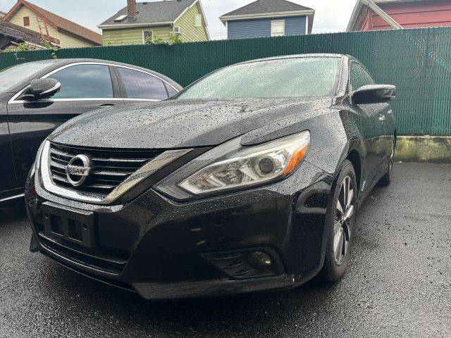 2017 Nissan Altima 2.5 SV FWD photo