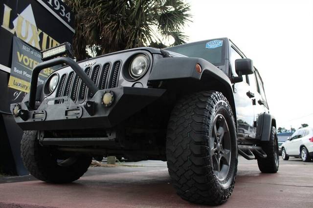 2017 Jeep Wrangler Unlimited Sport 4WD photo