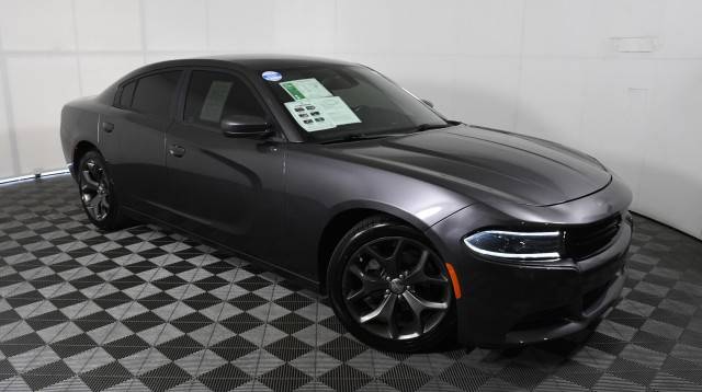 2017 Dodge Charger SE RWD photo