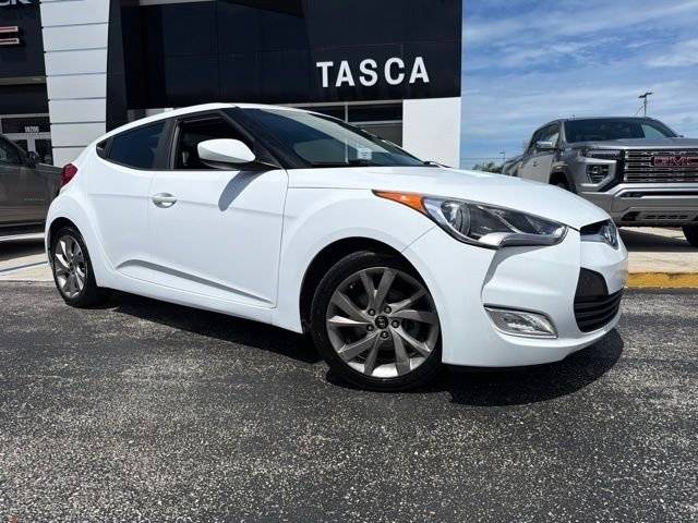 2017 Hyundai Veloster FWD photo