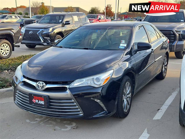2017 Toyota Camry XLE FWD photo