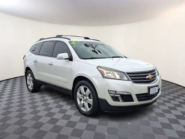 2017 Chevrolet Traverse LT FWD photo