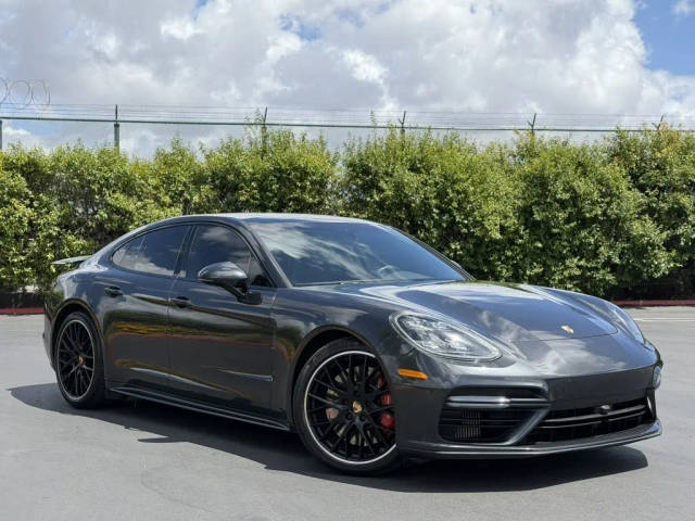 2017 Porsche Panamera Turbo AWD photo