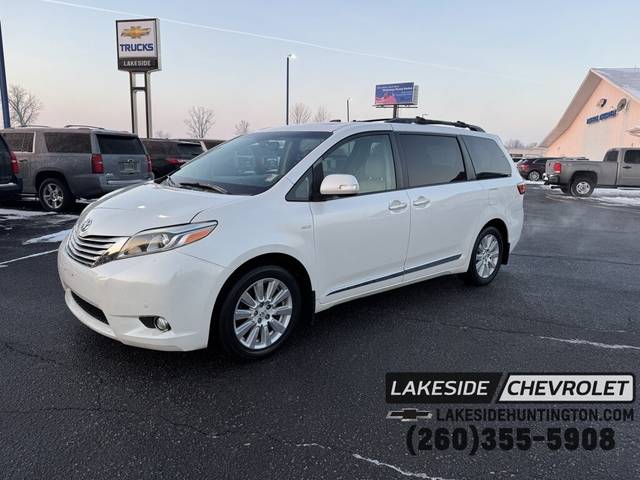 2017 Toyota Sienna Limited Premium AWD photo