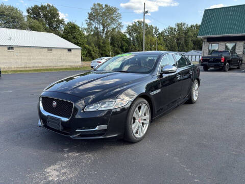 2017 Jaguar XJ XJ R-Sport AWD photo