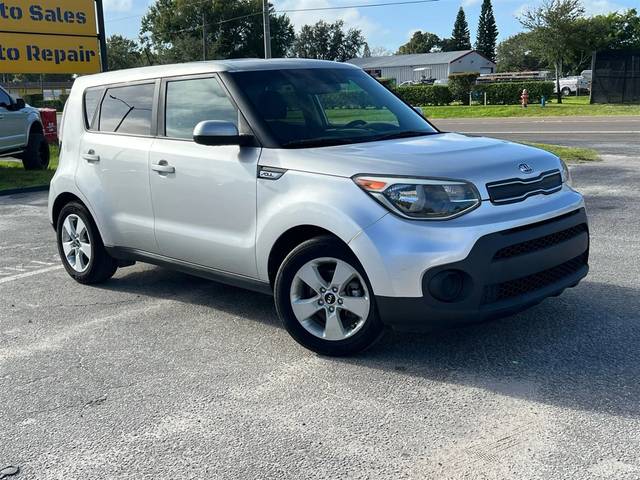 2017 Kia Soul Base FWD photo