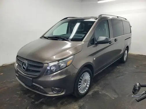 2017 Mercedes-Benz Metris  RWD photo