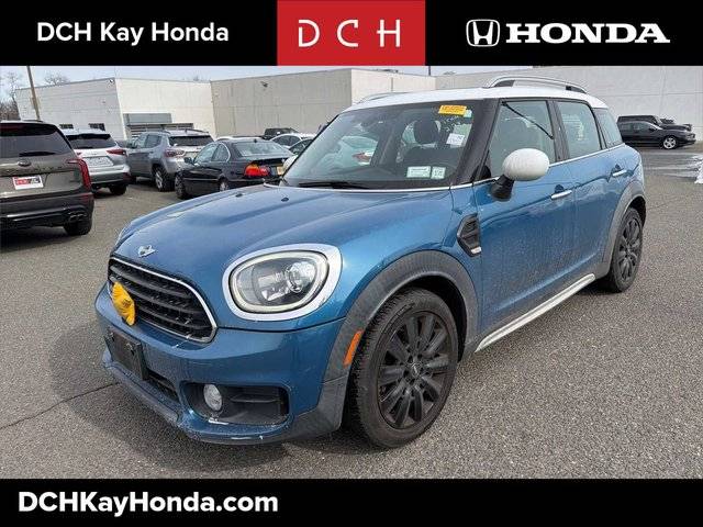 2017 MINI Countryman Cooper FWD photo