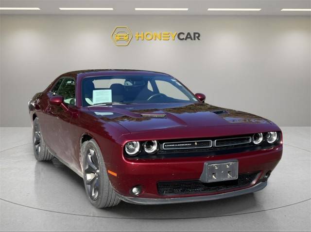 2017 Dodge Challenger SXT Plus RWD photo