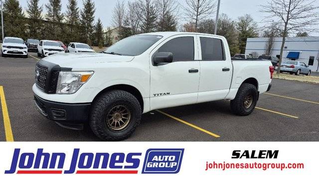2017 Nissan Titan S 4WD photo