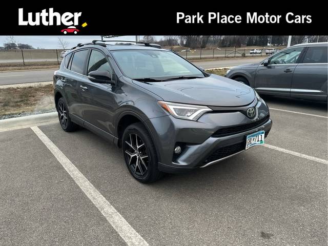 2017 Toyota RAV4 SE AWD photo