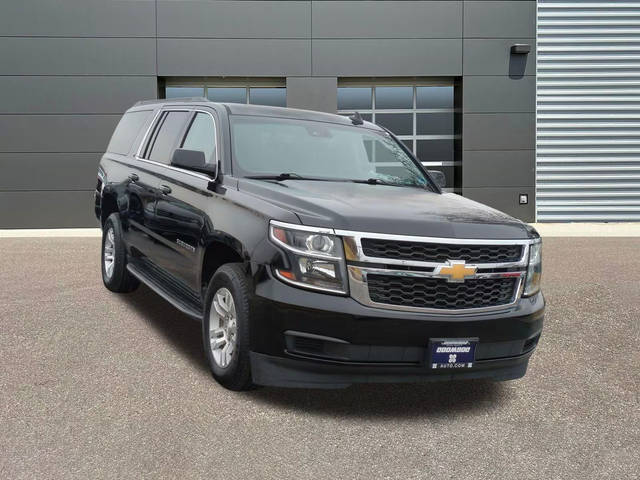 2017 Chevrolet Suburban LT 4WD photo