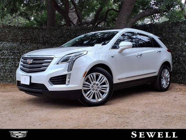 2017 Cadillac XT5 Premium Luxury FWD FWD photo