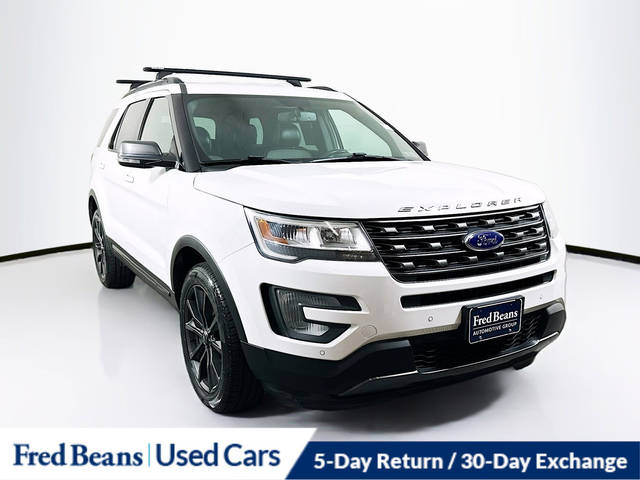 2017 Ford Explorer XLT 4WD photo