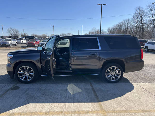 2017 Chevrolet Suburban Premier 4WD photo
