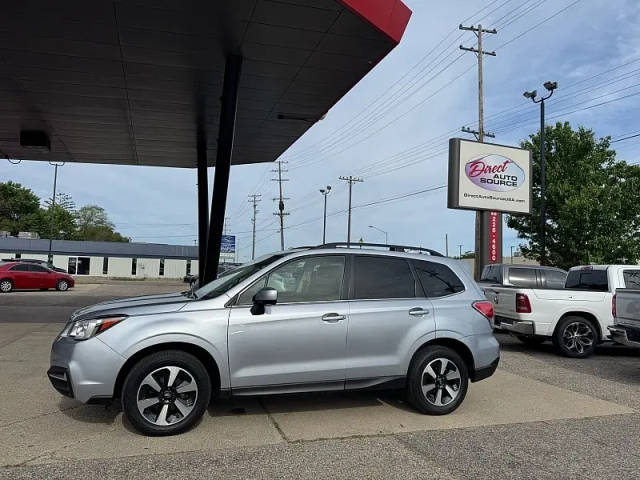 2017 Subaru Forester Limited AWD photo