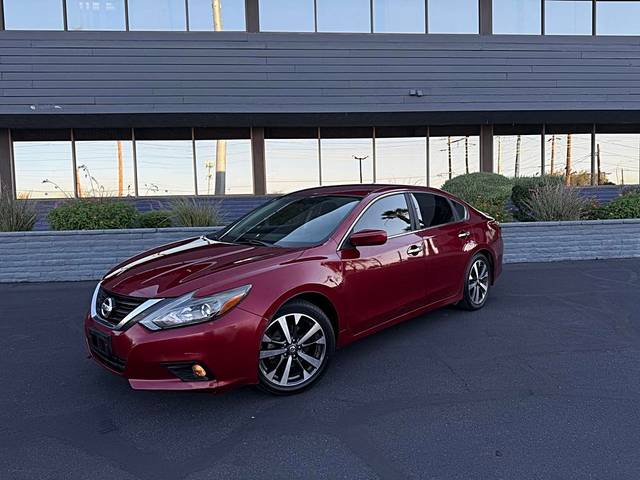 2017 Nissan Altima 2.5 SR FWD photo