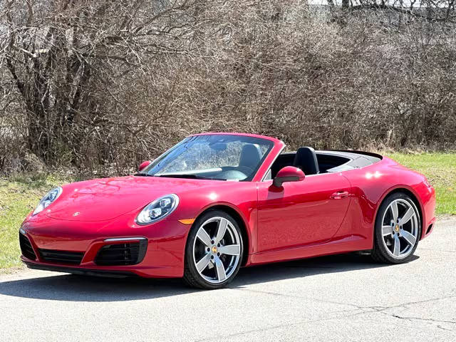 2017 Porsche 911 Carrera RWD photo