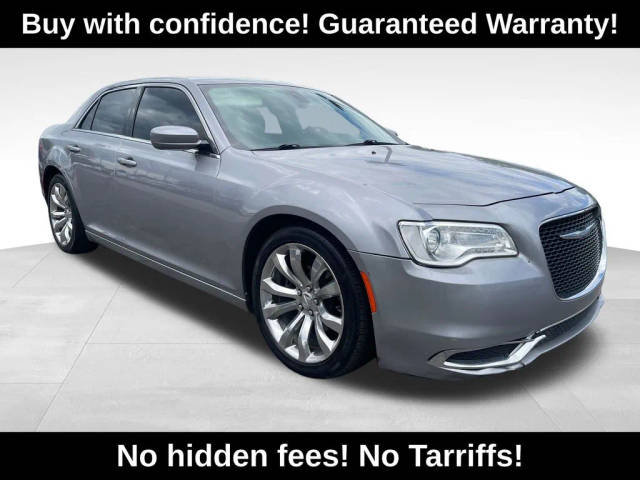 2017 Chrysler 300 Limited RWD photo