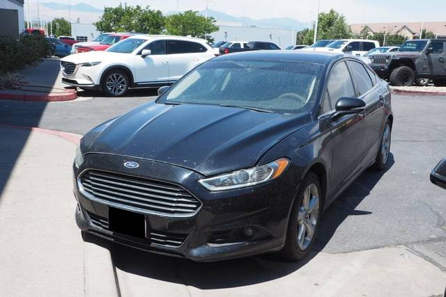 2016 Ford Fusion SE FWD photo