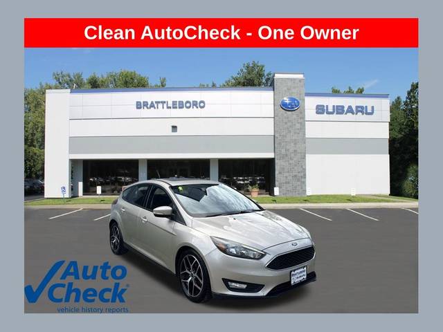 2017 Ford Focus SEL FWD photo