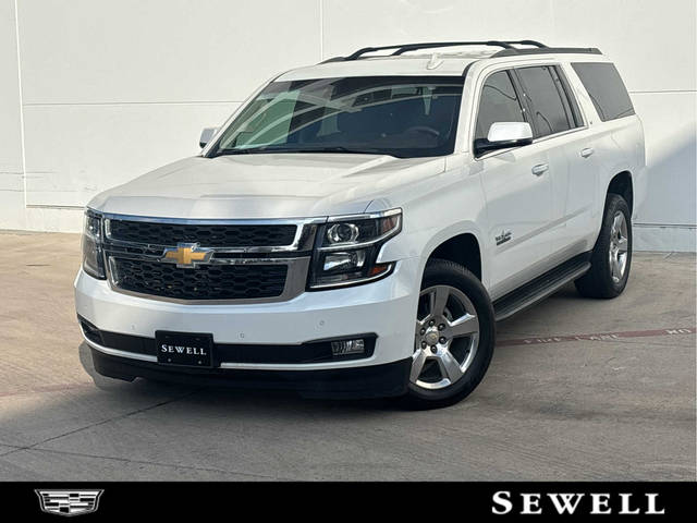 2017 Chevrolet Suburban LT RWD photo