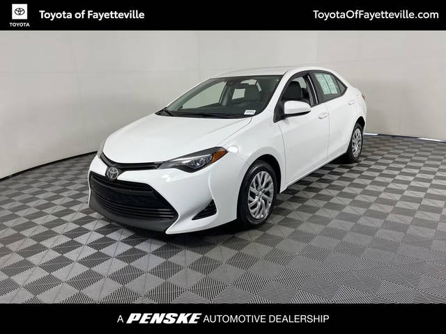 2017 Toyota Corolla LE FWD photo