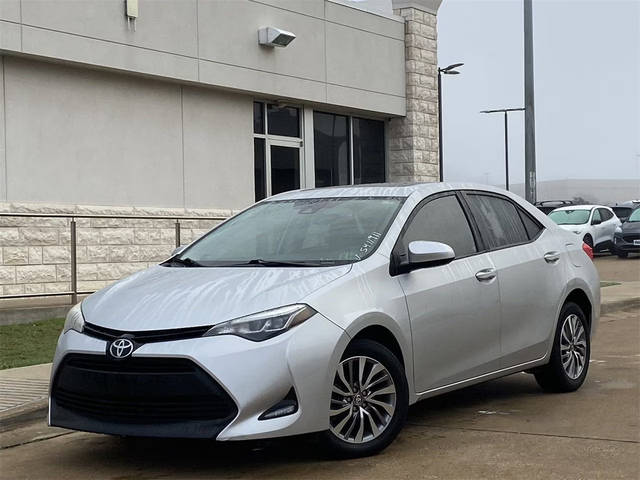 2017 Toyota Corolla XLE FWD photo