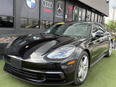 2017 Porsche Panamera 4 AWD photo