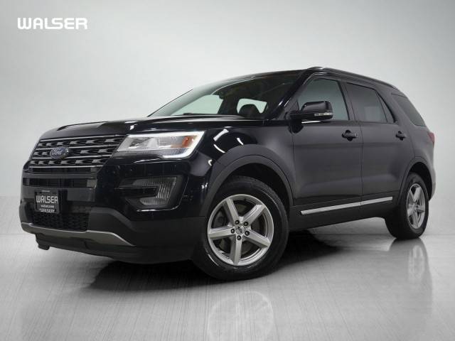 2017 Ford Explorer XLT 4WD photo
