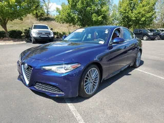 2017 Alfa Romeo Giulia Ti RWD photo