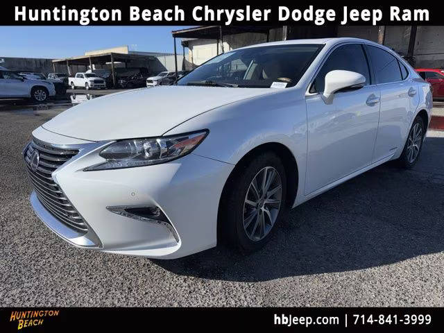 2017 Lexus ES ES 300h FWD photo