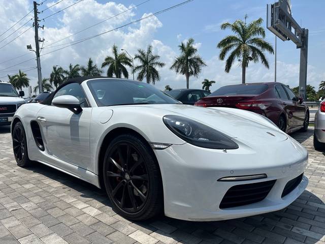 2017 Porsche Boxster  RWD photo