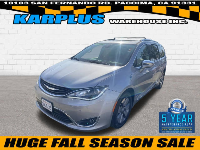 2017 Chrysler Pacifica Minivan Hybrid Platinum FWD photo