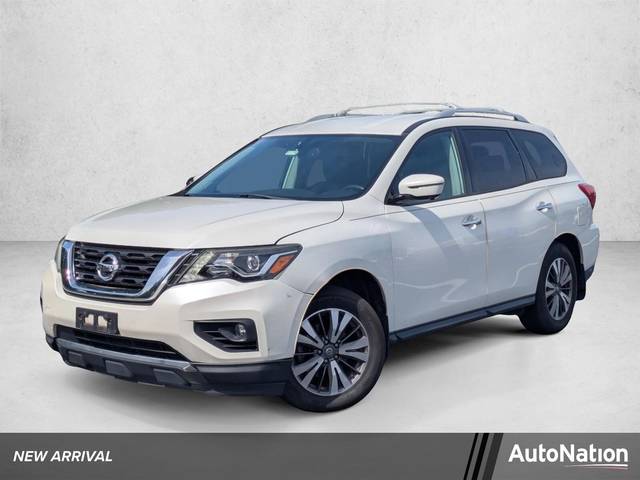 2017 Nissan Pathfinder SL 4WD photo