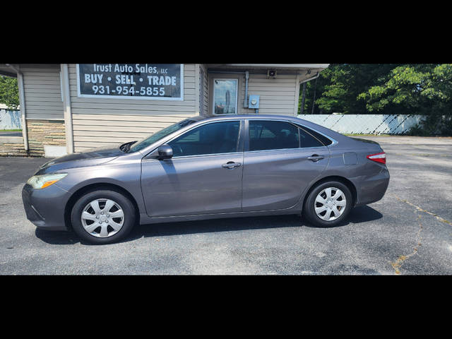 2017 Toyota Camry LE FWD photo